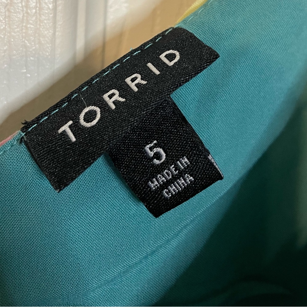 Torrid flowy teal spaghetti strap tank w/ floral pattern plus sz 5X - Picture 6 of 11